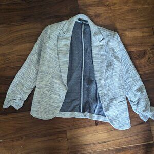 3/4 sleeve blazer size M